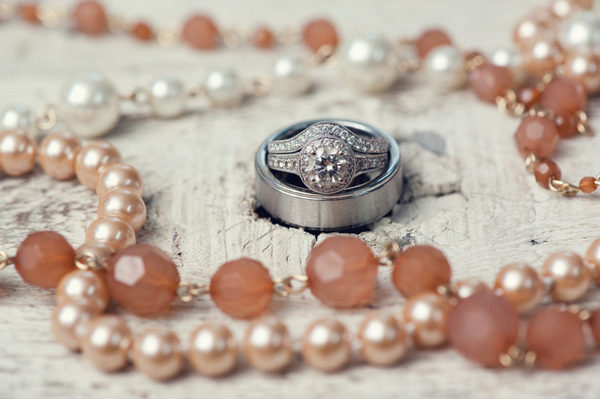 Wedding Band & Engagement Ring Photography wambaughwed 045$!600x Wedding Inspiration: Wedding Ring Photography